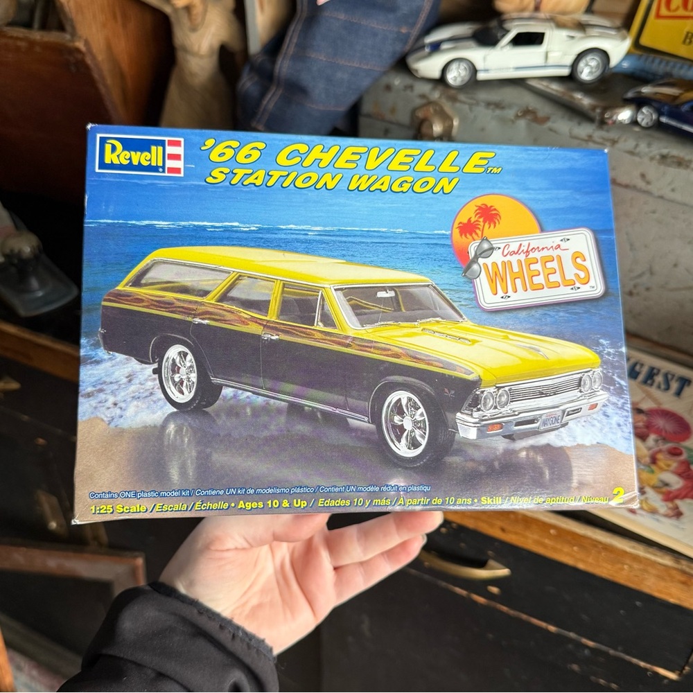 Revell '66 Chevelle Station Wagon Model Kit - Yellow & Black